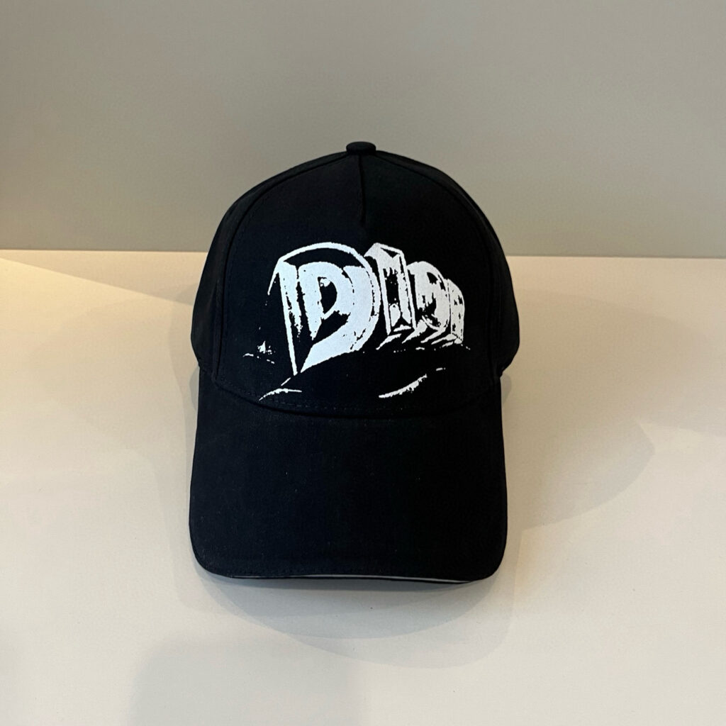 ディオール「Dior」DIORESSENCE ベースボールキャップ