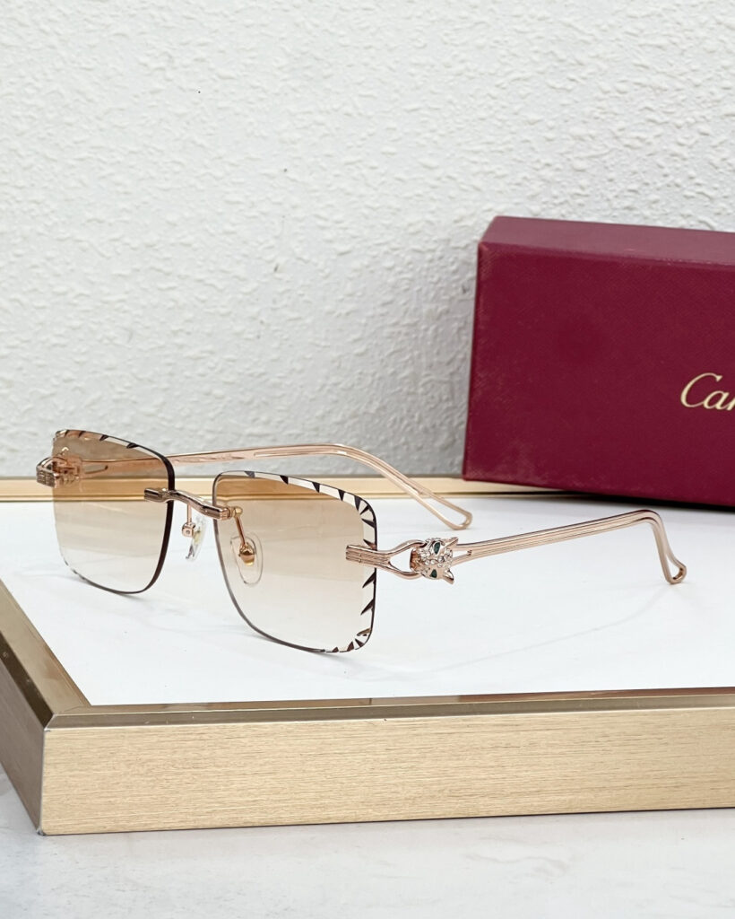 【高級品入庫】Cartier クラシカル貴族風サングラス「上質フレーム」