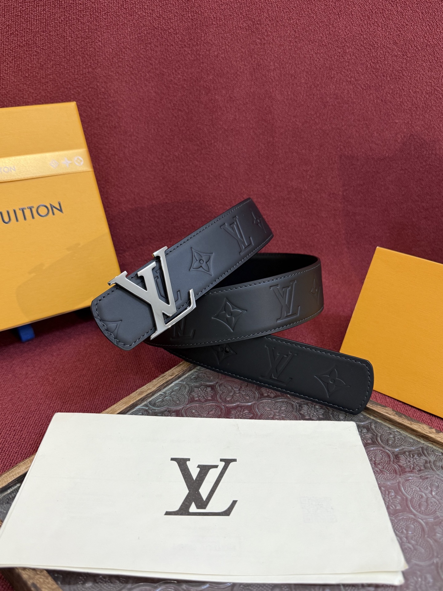 【日本未入荷】ルイヴィトン LV Dimension 両面使いベルト 40mm(全長約 100cm)