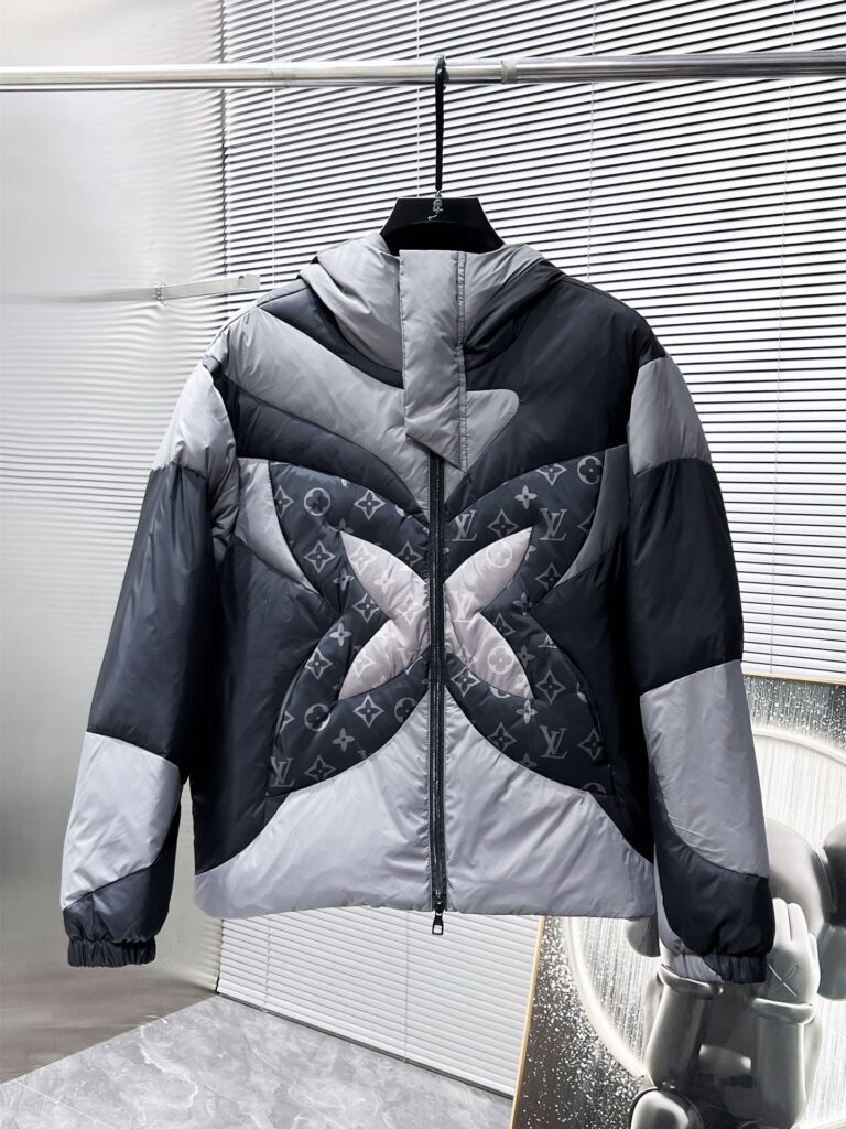 ルイ・ヴィトン「Louis Vuitton」2024FW フード付きダウンジャケット