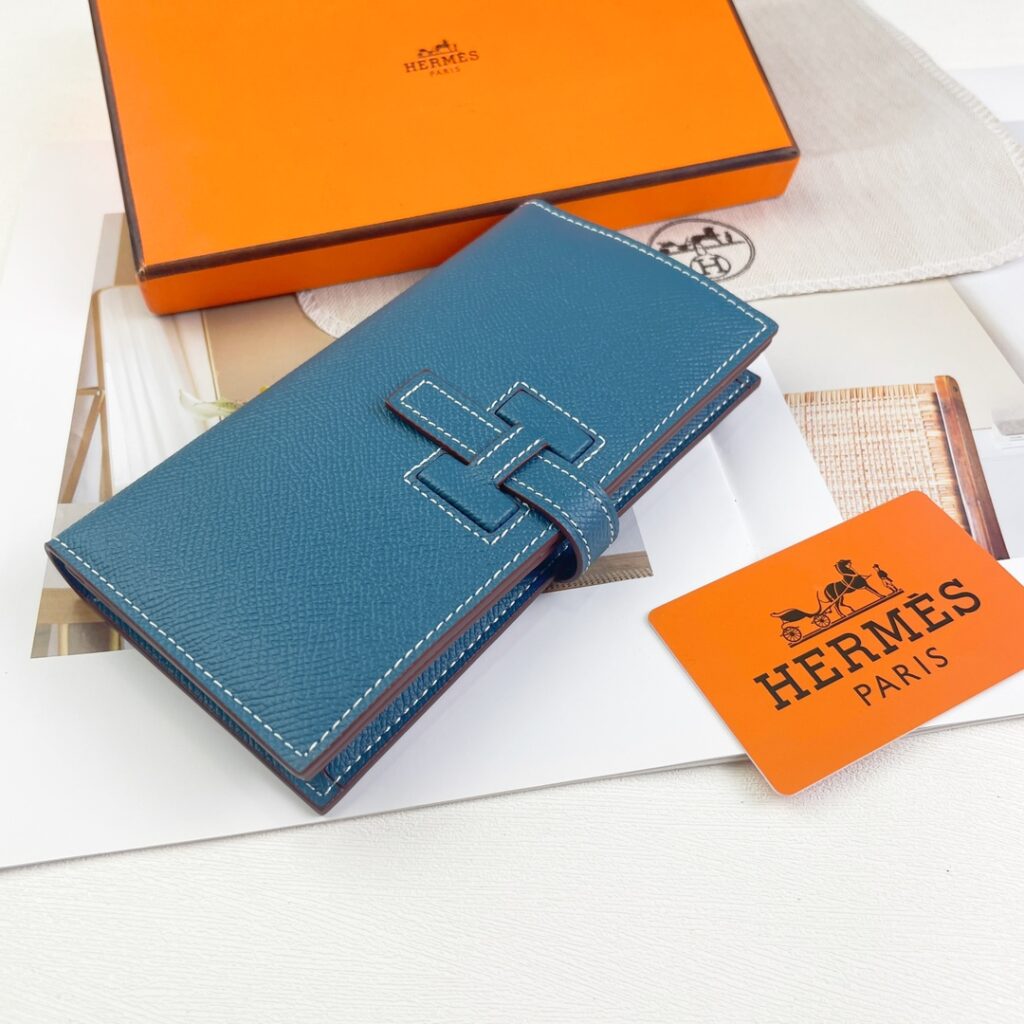 エルメス New H Passant トゥータンマン 縦型ウォレット