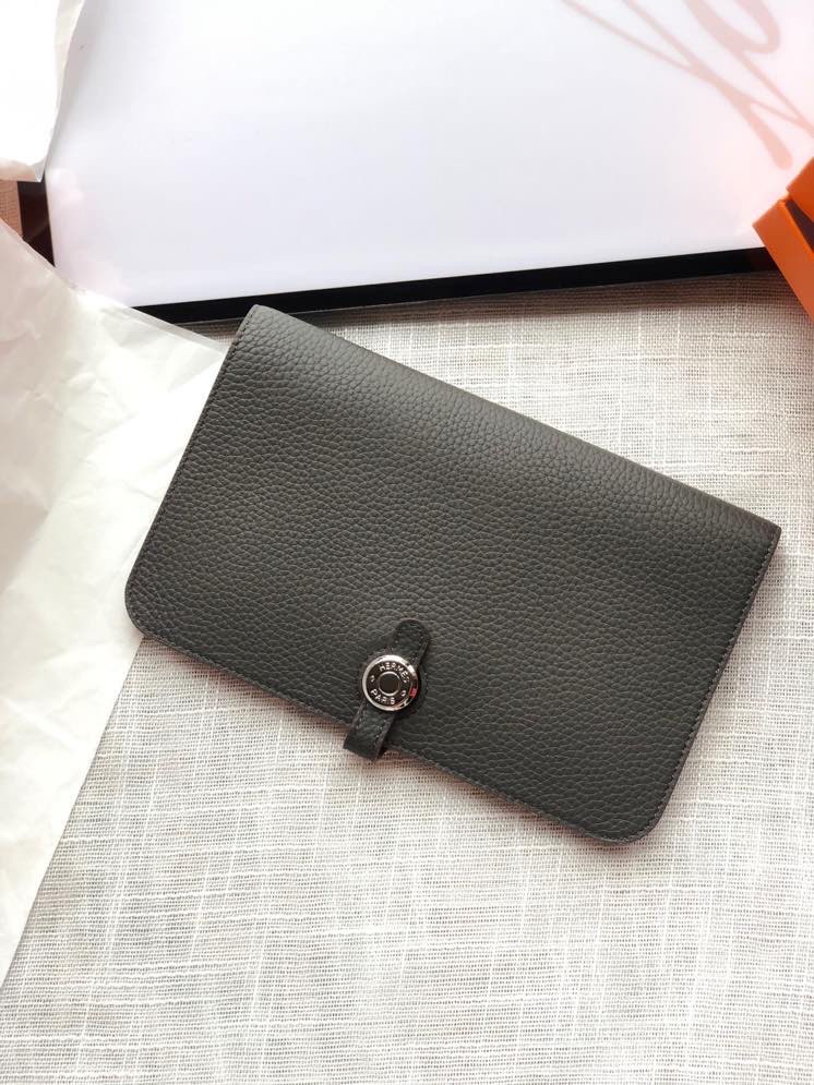 【限定新入荷】エルメス Dogon Long 二つ折りロングレザー財布「大容量収納仕様」