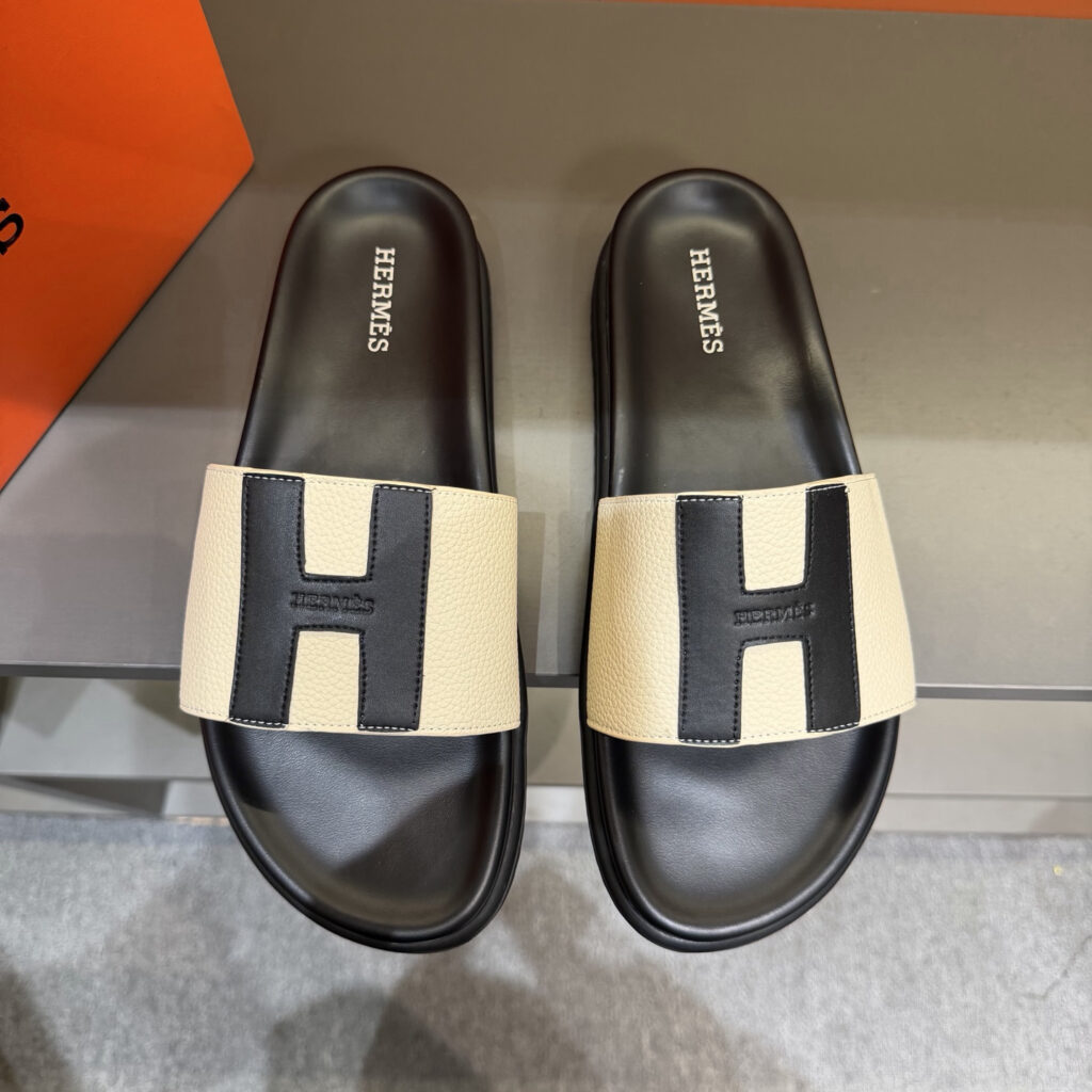 エルメス Hermès サマーモデル リラックスサンダル