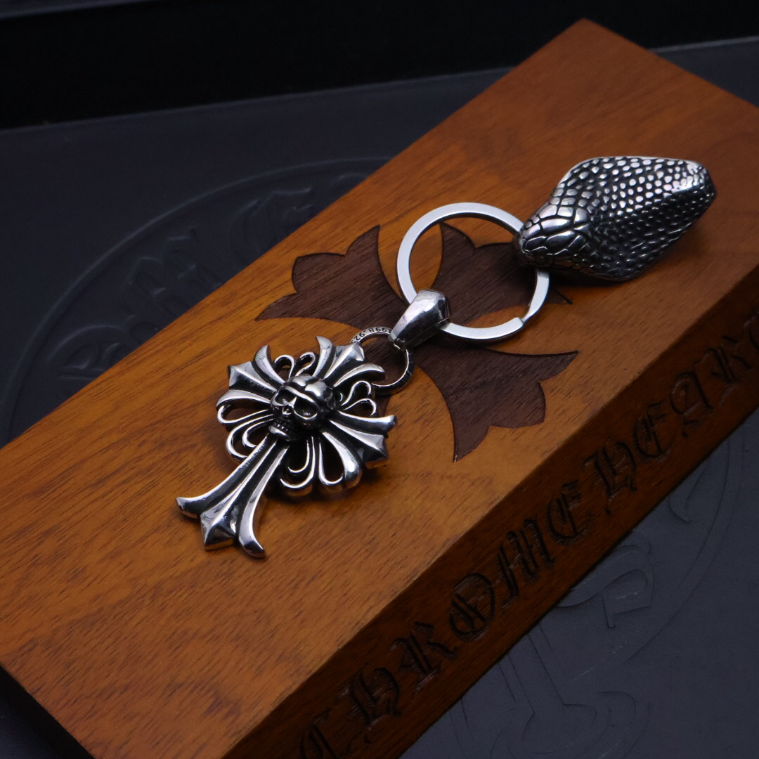 クロムハーツ「Chrome Hearts」キーホルダー&バッグチャーム - トレンドシンボル