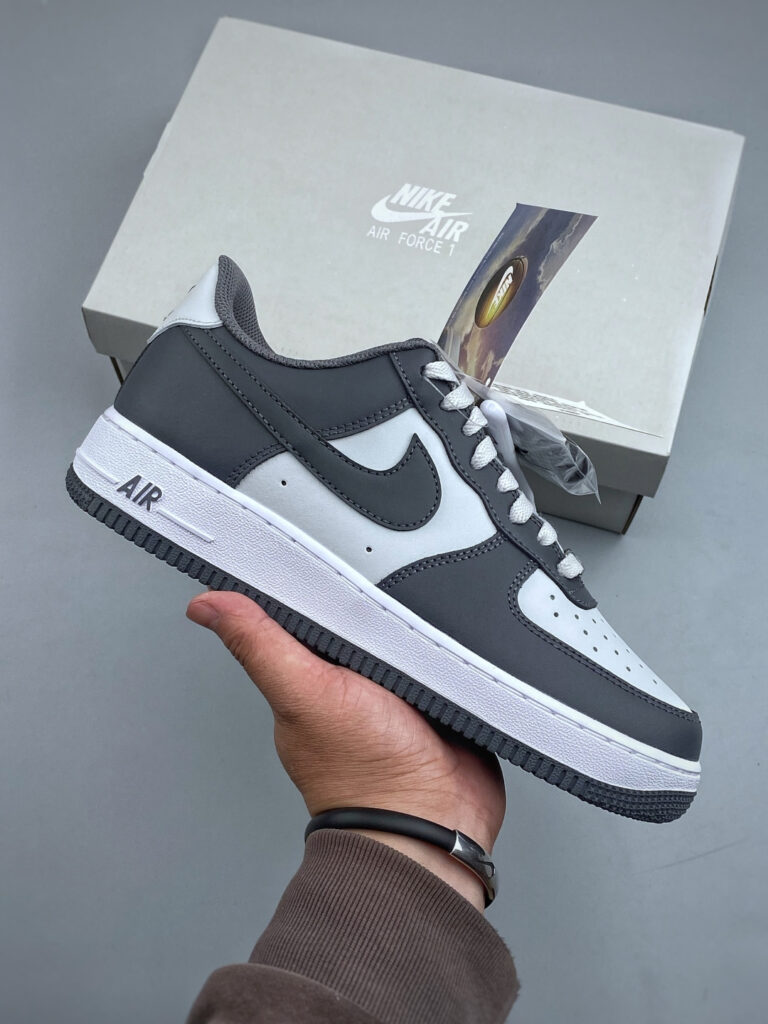 ナイキ エア フォース 1 トレンドスニーカー「Nike Air Force 1」