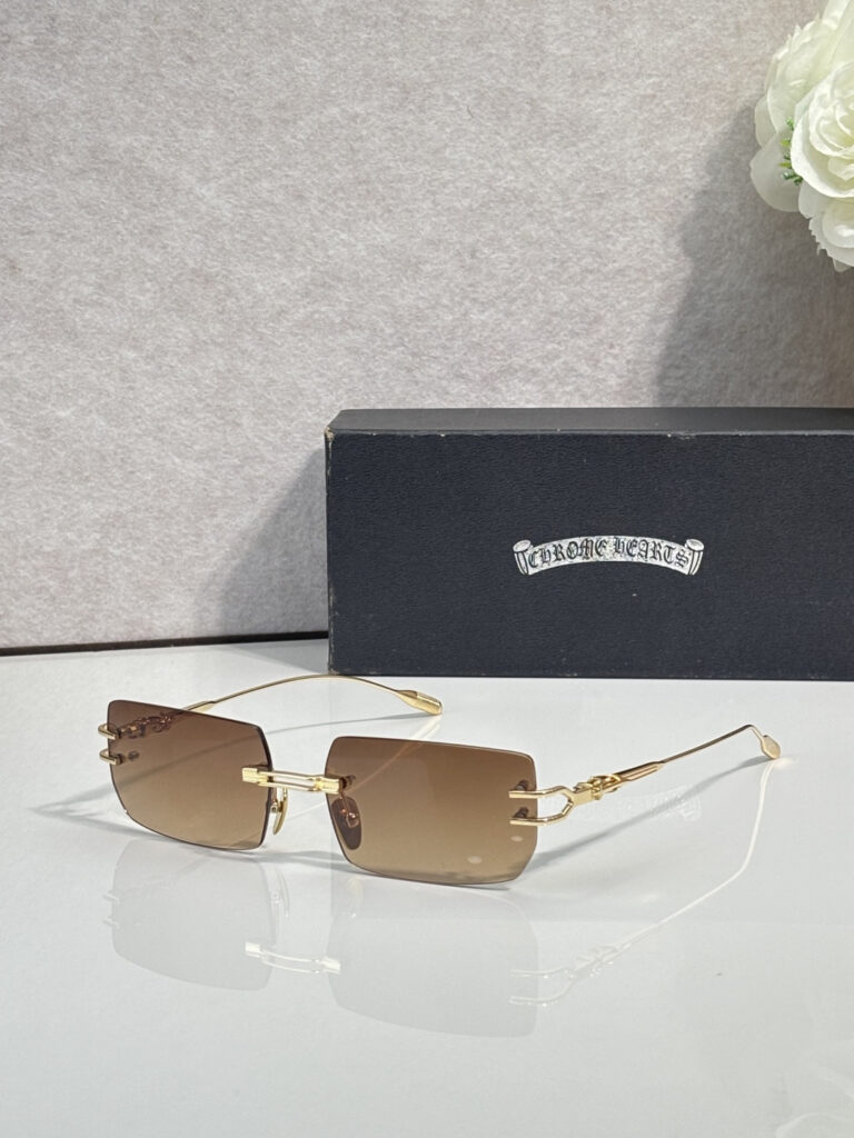 【希少新作】Chrome Hearts クロムハーツ ハードデザインサングラス「限定モデル」