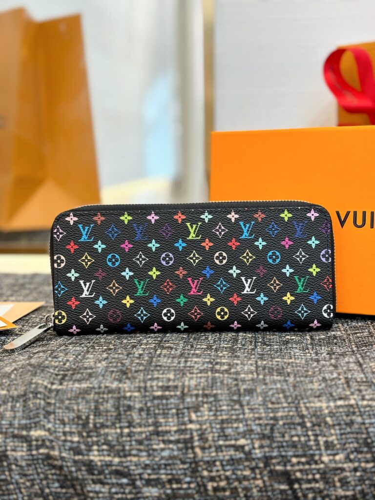 ルイ・ヴィトン「LV x TM」ポルトフォイユ･クレマンス
