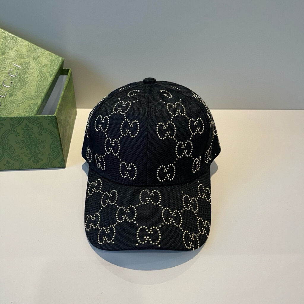 グッチ「Gucci」ベースボールキャップ 2026コレクション