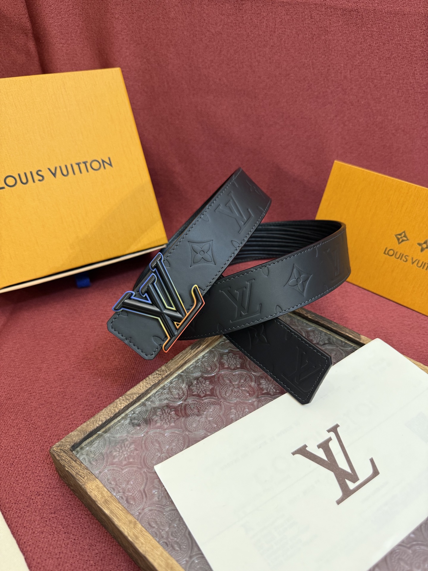 【日本未入荷】ルイヴィトン LV Dimension 両面使いベルト 40mm(全長約 100cm)