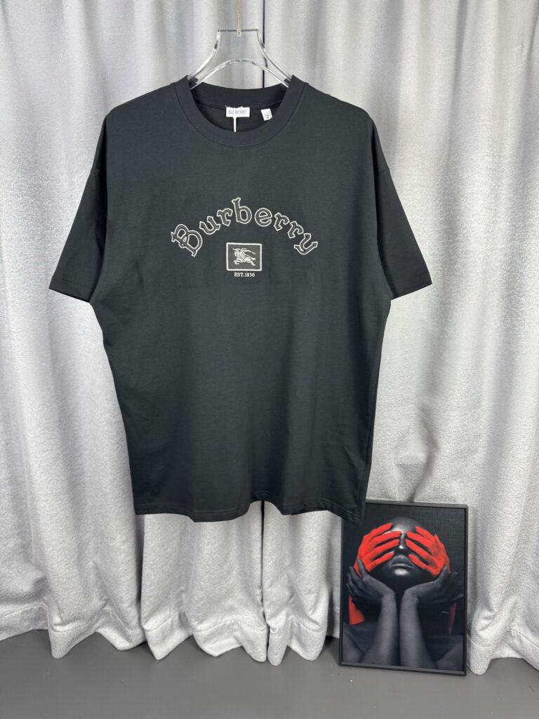バーバリー「Burberry」 2026年春夏 コレクション Tシャツ