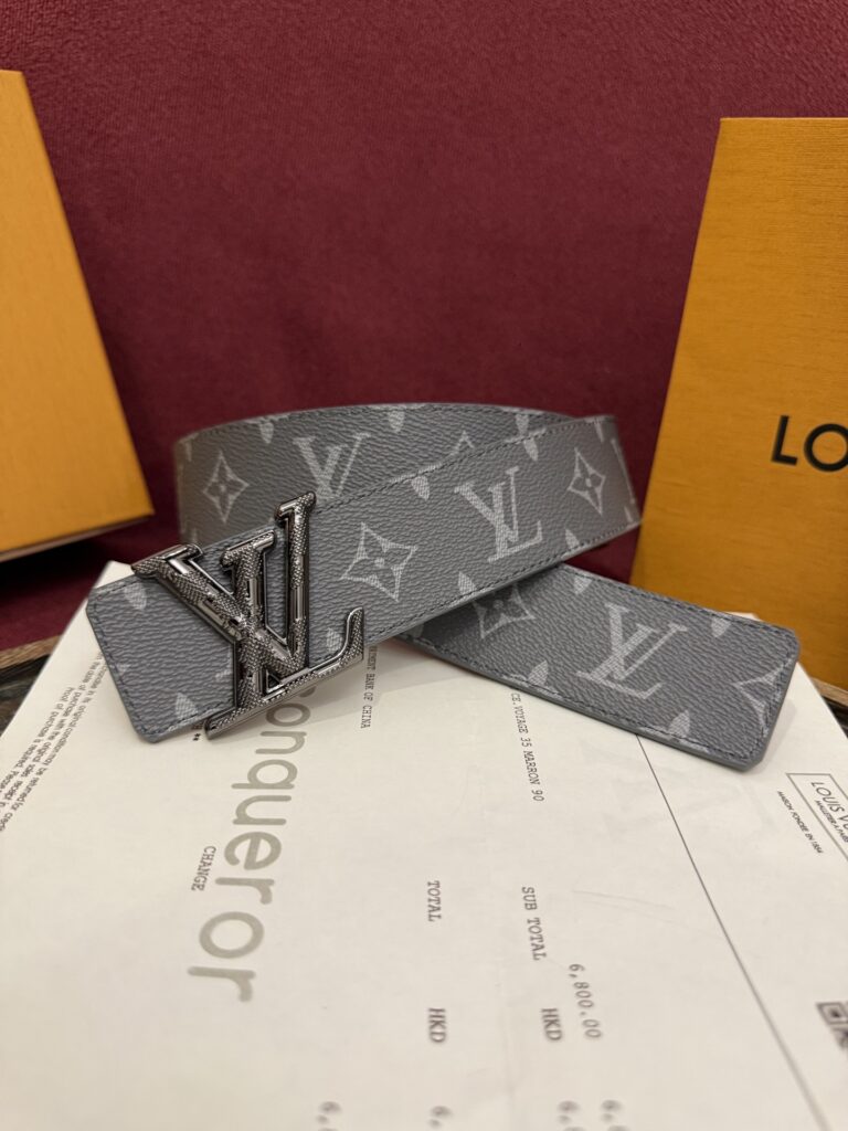 【日本未入荷】ルイヴィトン LV Dimension 両面使いベルト 40mm(全長約 100cm)