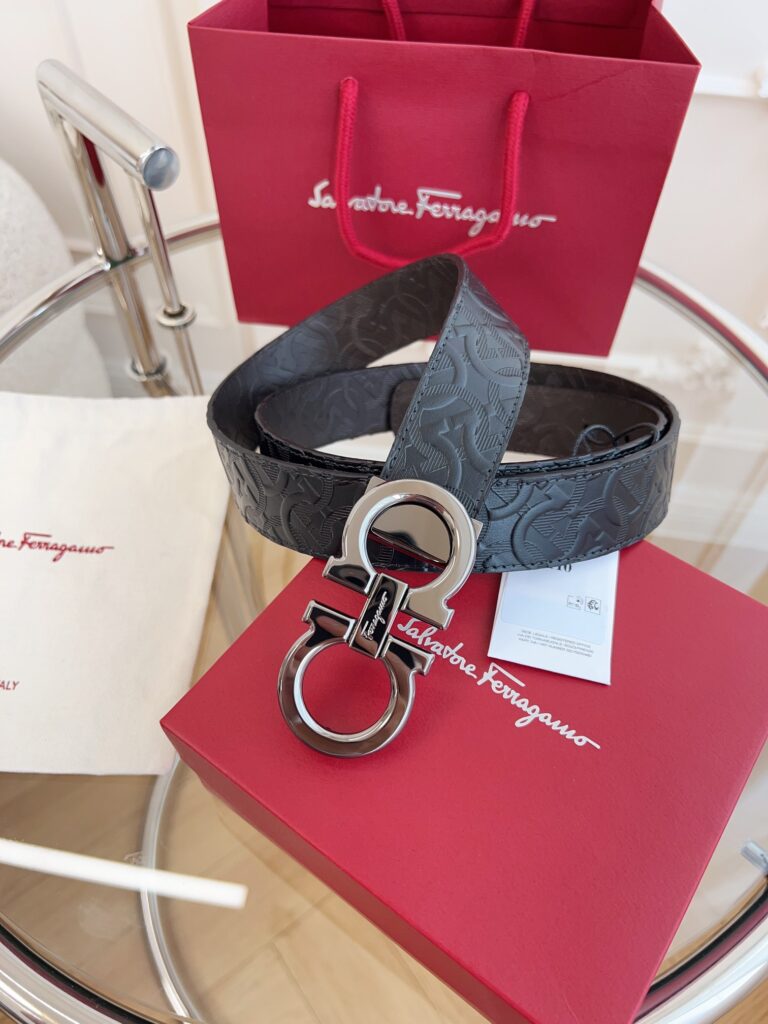 【新規倉庫入り】Salvatore Ferragamo 職人仕上げ高級ベルト「全長約 100cm」