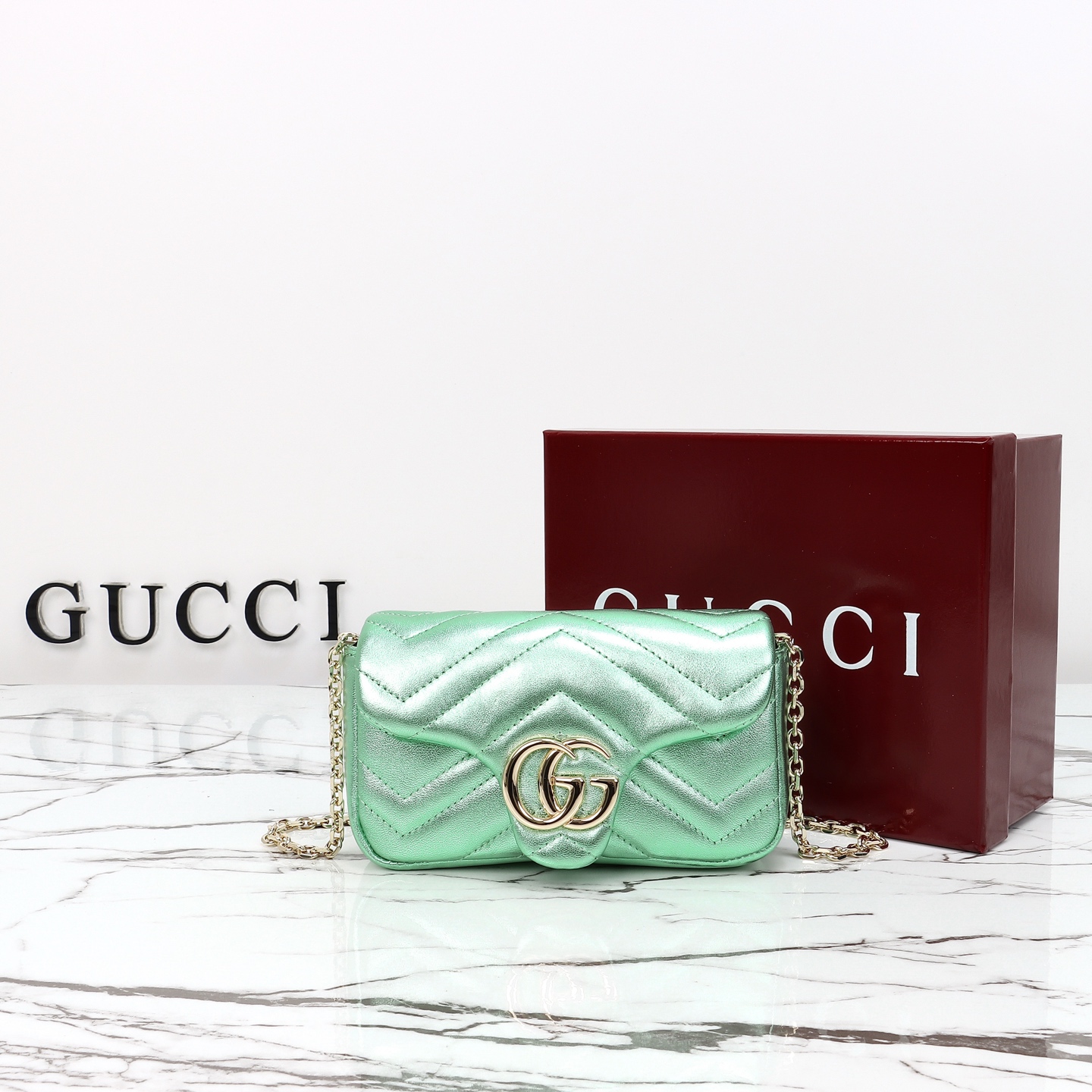 グッチ〔GGマーモント〕ミニ ショルダーバッグ「GG Marmont Bag」