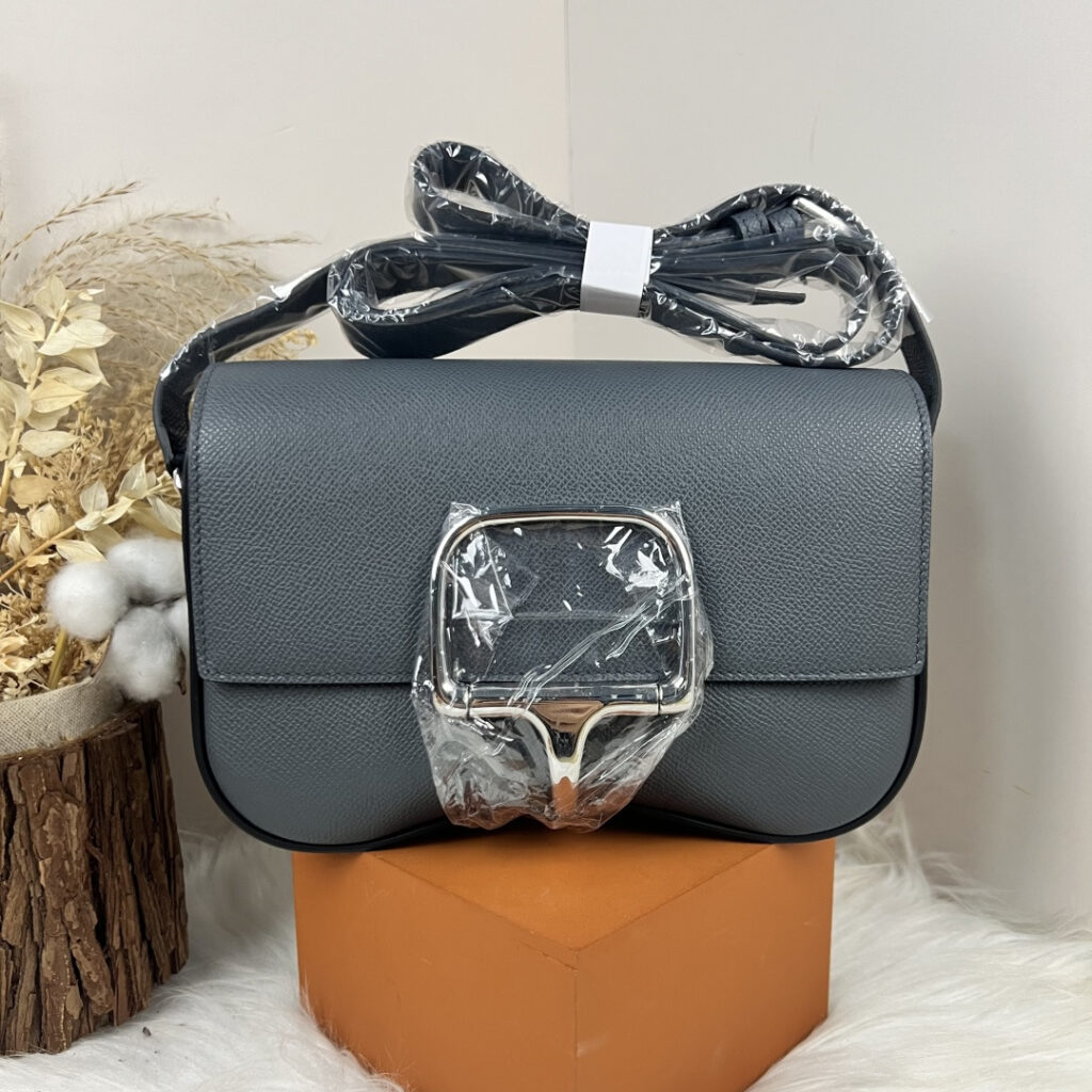 【厳選新入荷】エルメス Della Cavalleria Elan サドル金具クロスボディバッグ「乗馬モチーフ本革ショルダー」