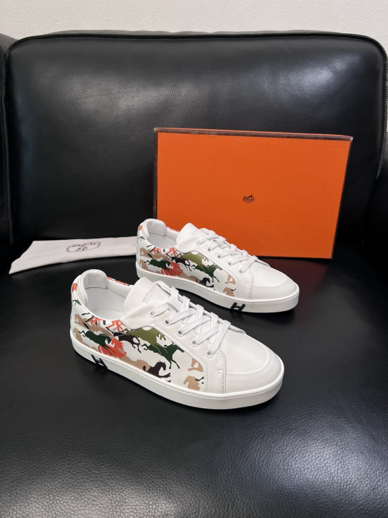 エルメス キッドシリーズ カジュアルスニーカー「Kid sneaker」