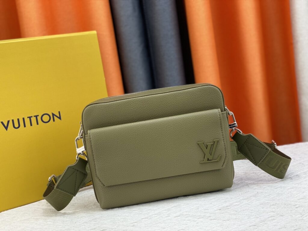 ルイ・ヴィトン「Louis Vuitton」 Fastline メッセンジャーバッグ