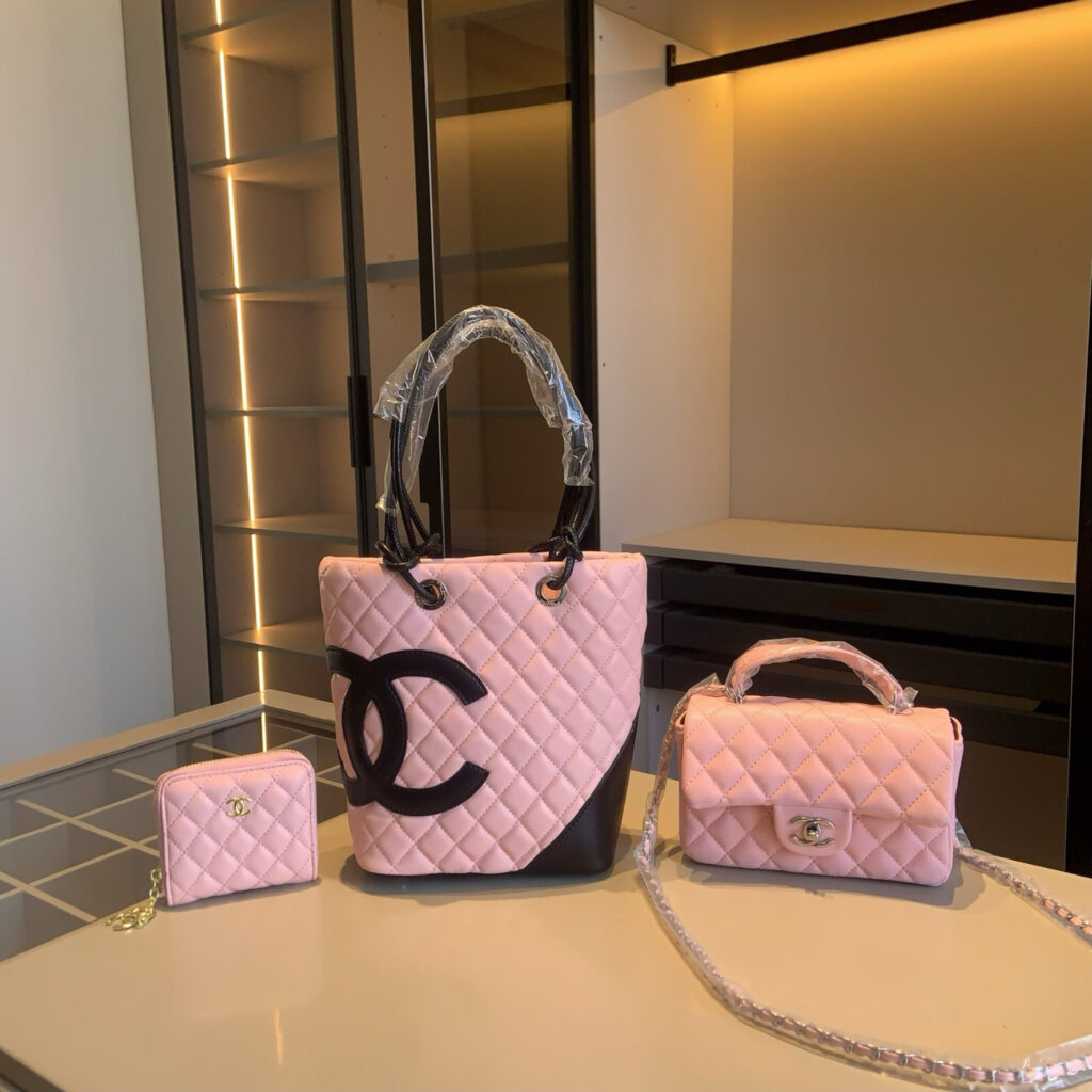 「シャネル」CHANEL 3 点セット トートバッグ＋ハンドル付き CF バッグ＋財布