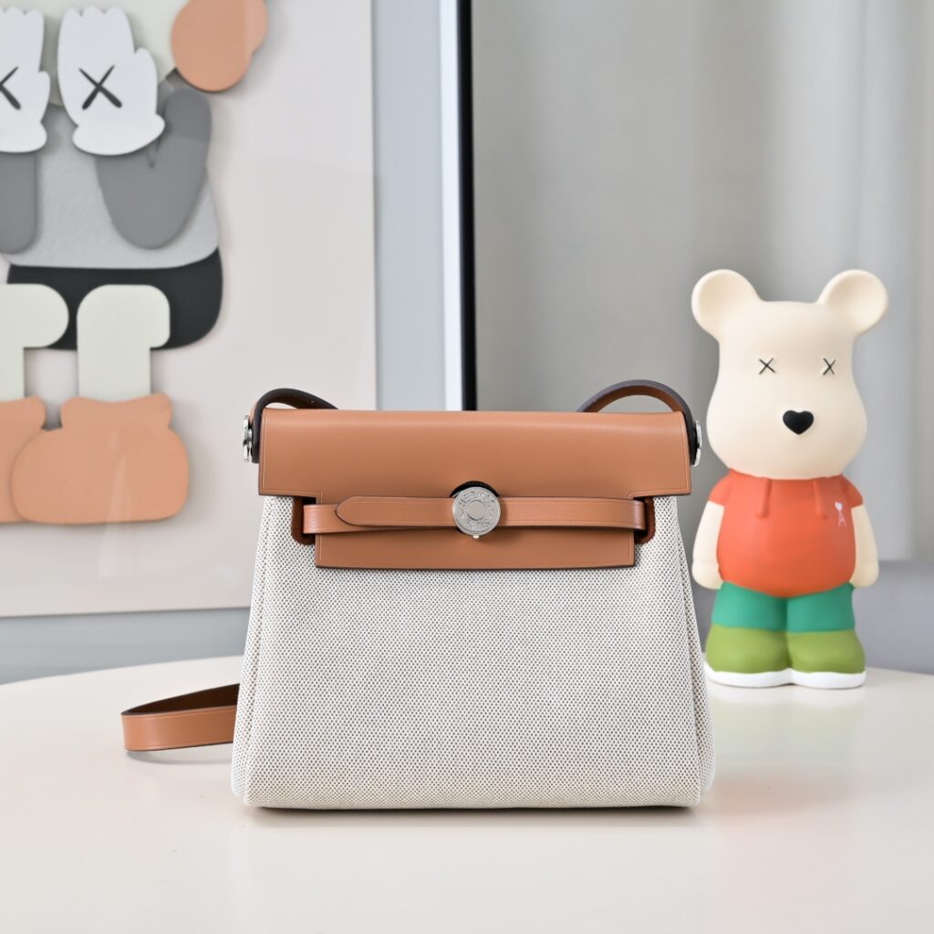 エルメス ミニ ハーバッグ ジップ 20 バッグ「Mini Herbag Zip Bag」