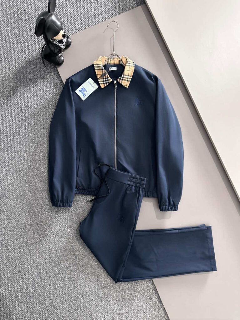 バーバリー「Burberry」秋冬 メンズカジュアルスポーツセット