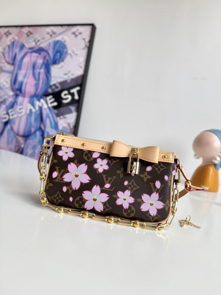 ルイ・ヴィトン「Louis Vuitton」 Pochette Accessoires ハンドバッグ