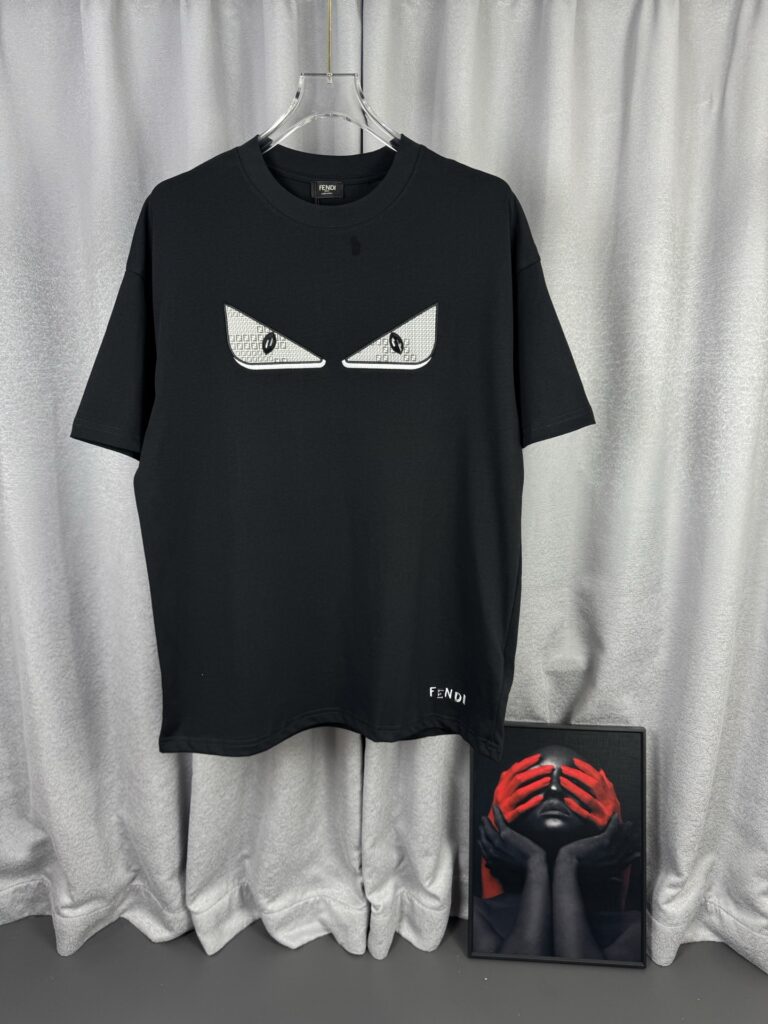 フェンディ「Fendi」 アイコンロゴ 刺繍Tシャツ
