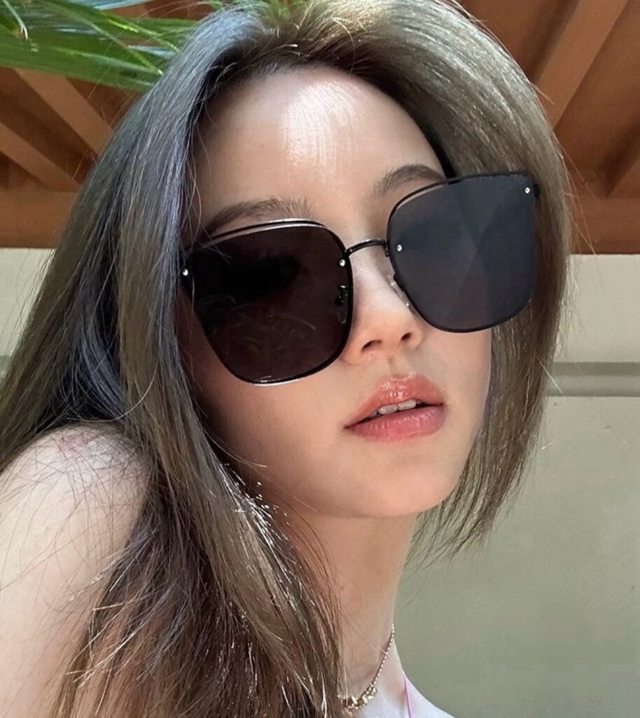 【注目新入荷】Dior フランス仕立てサングラス「ドライブ最適」