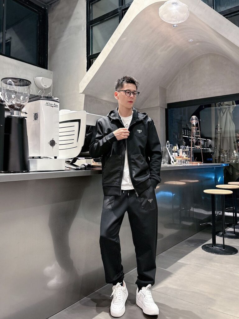 プラダ「Prada」秋冬 メンズ カジュアルスポーツセット