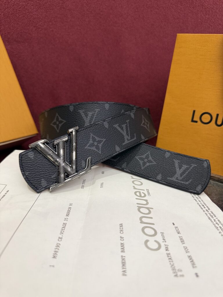 【日本未入荷】ルイヴィトン LV Dimension 両面使いベルト 40mm（全長約 100cm）