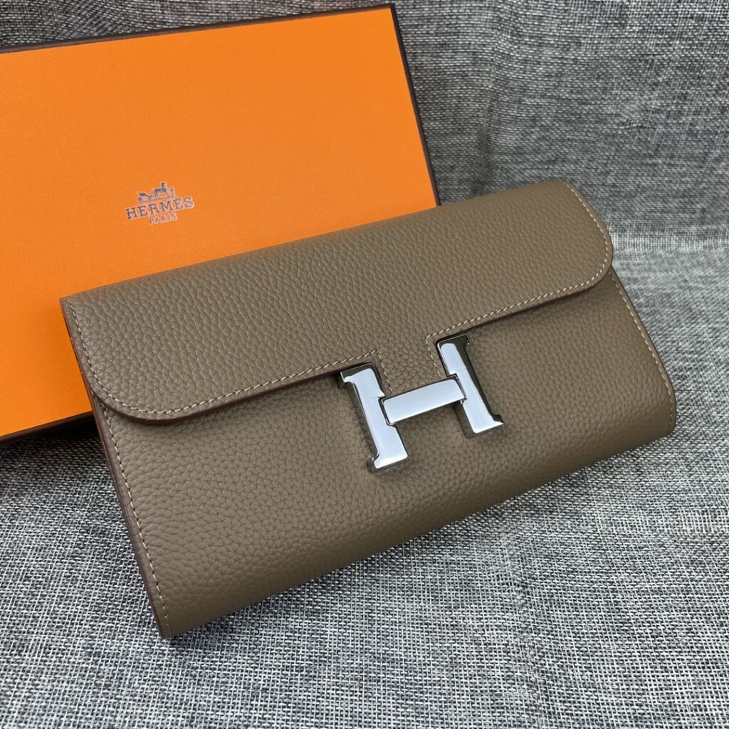 【新入荷】エルメス Constance H 金具レザー財布「名シリーズ定番ウォレット」