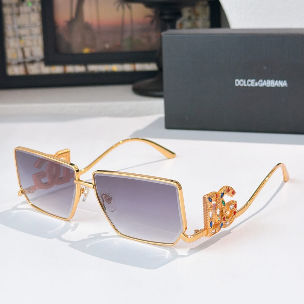 【希少入荷】D&G ドルチェアンドガッバーナ トレンドサングラス「カジュアル通勤用」