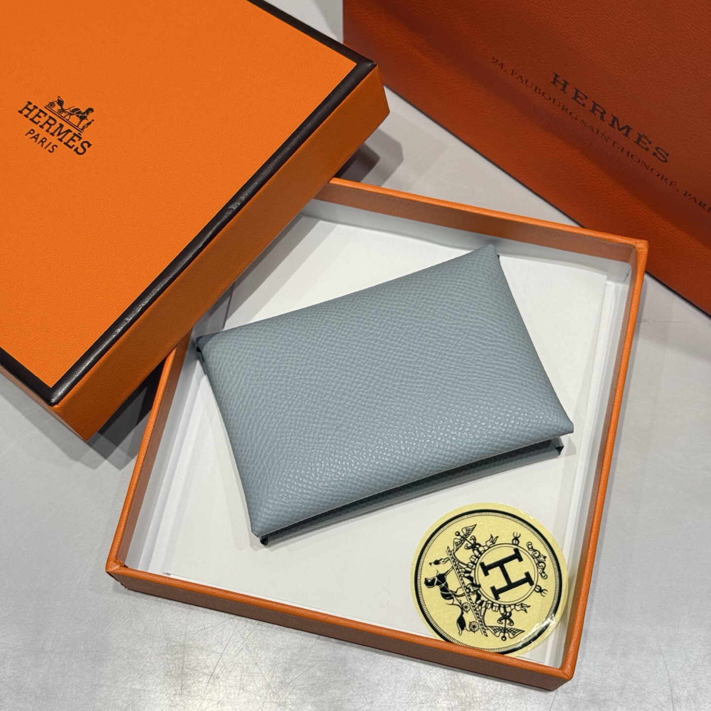 【限定新入荷】エルメス Calvi Duo 二層仕様カードケース「薄型収納」