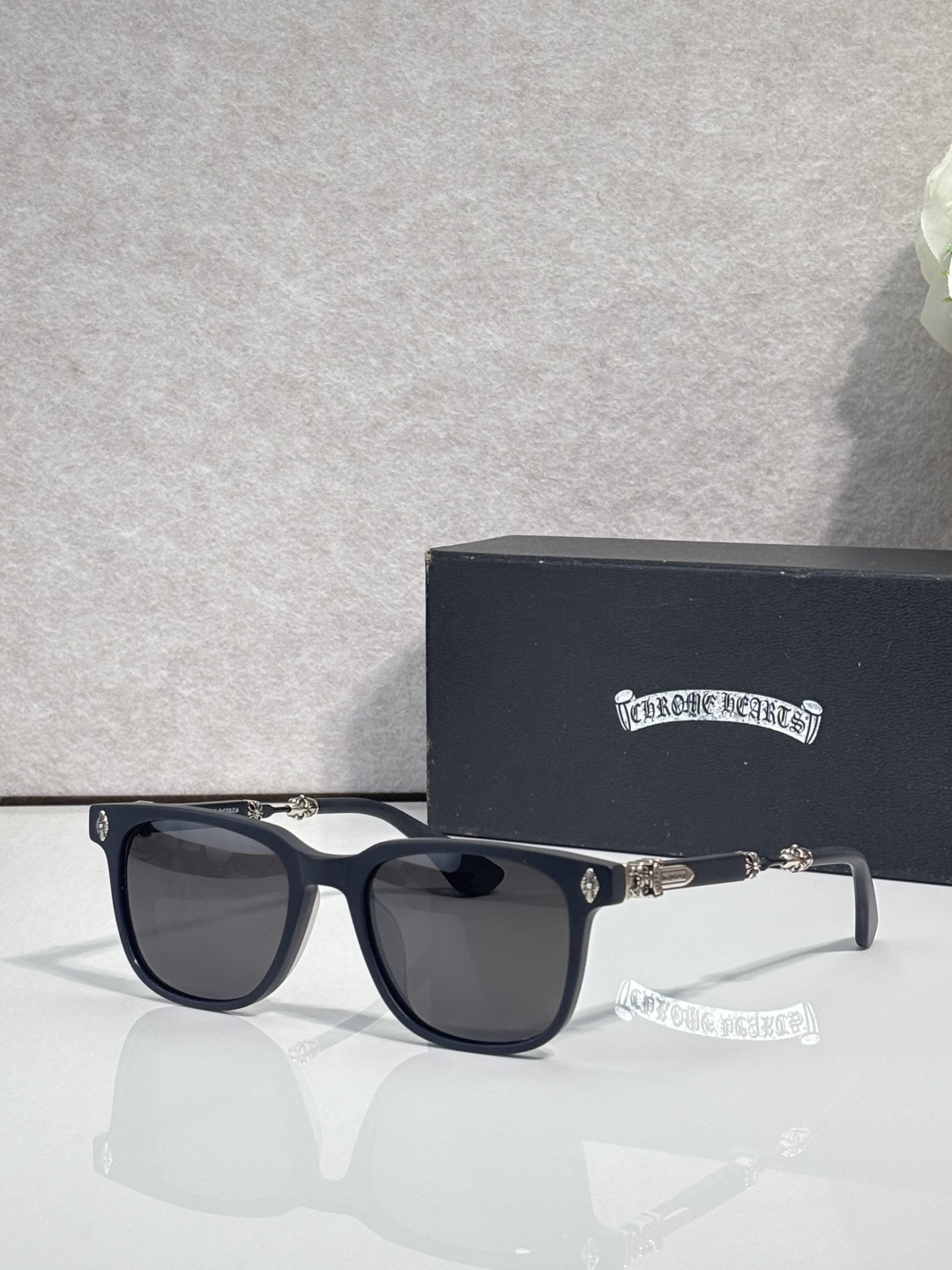 【希少新作】Chrome Hearts クロムハーツ ハードデザインサングラス「限定モデル」