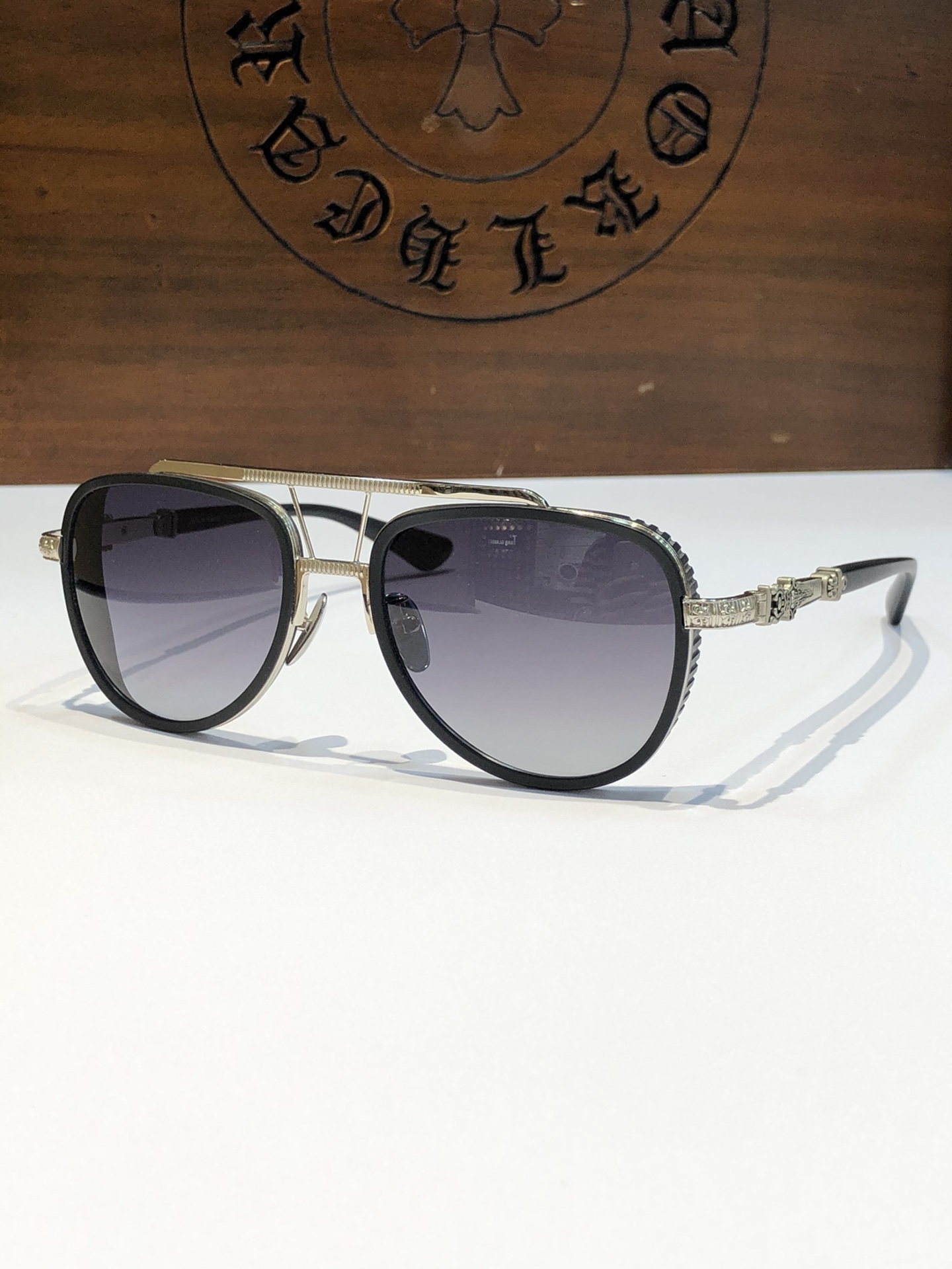 【希少新作】Chrome Hearts クロムハーツ ハードデザインサングラス「限定モデル」