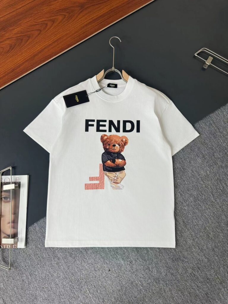 フェンディ Fendi 春夏新作 ラウンドネック Tシャツ