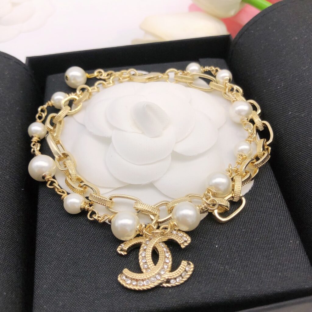シャネル「Chanel」ダブルレイヤー パールブレスレット ブレスレット