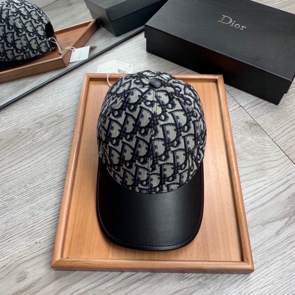 ディオール「Dior」レザーエッジ拼接キャップ