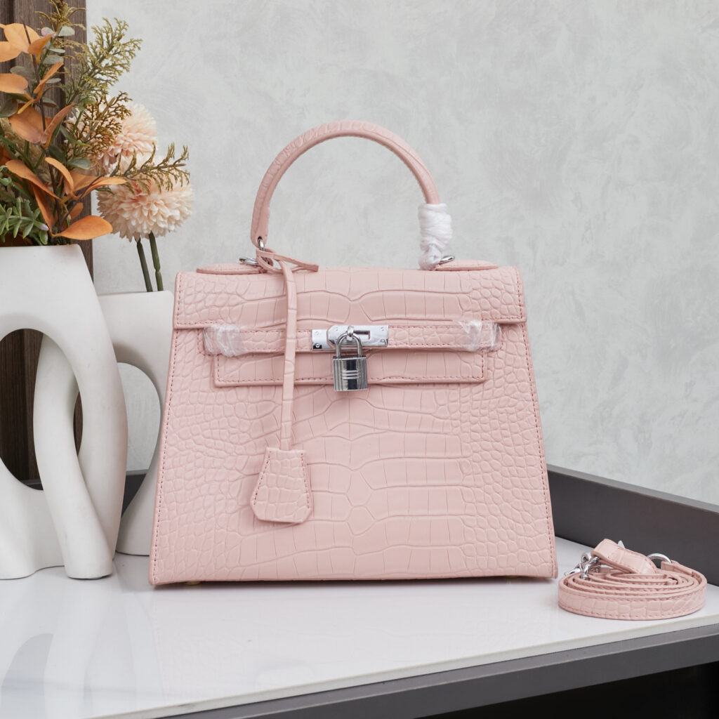 エルメス ケリー 19/25/28 ストーンパターンレザー バッグ「Kelly II Sellier」