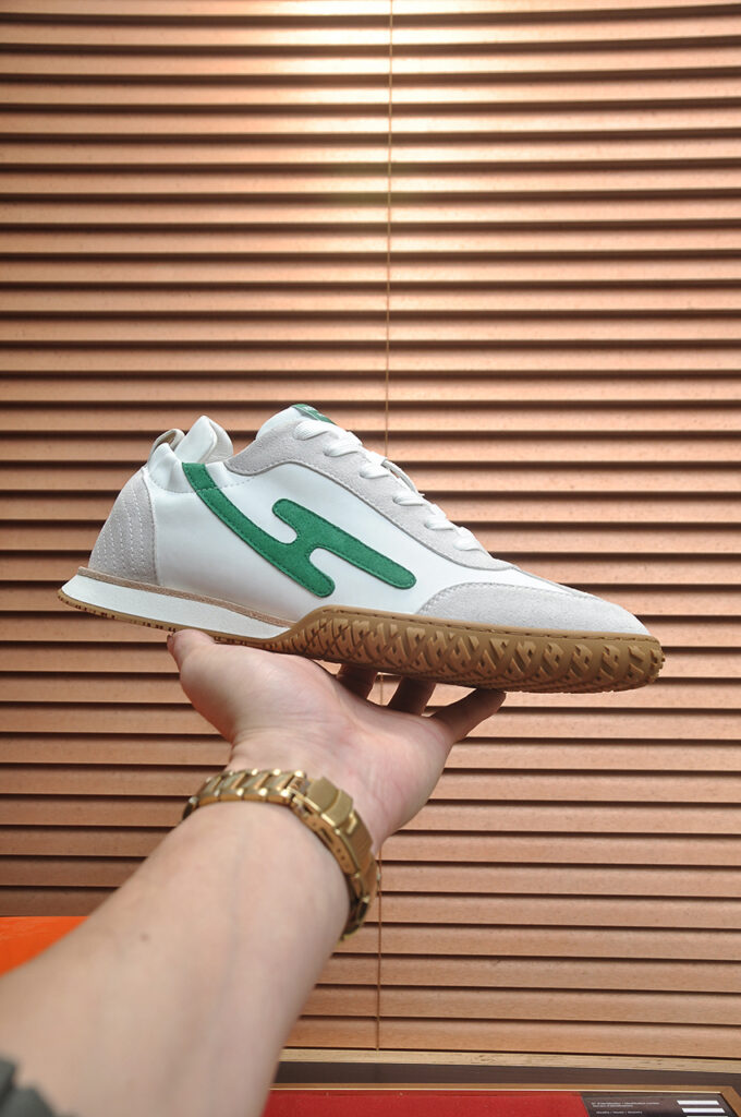 エルメス ジェットシリーズ カジュアルスニーカー「Jet sneaker」