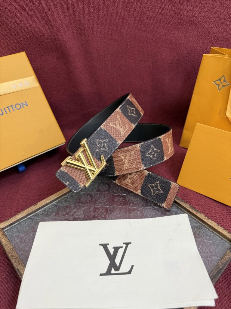 【日本未入荷】ルイヴィトン LV Dimension 両面使いベルト 40mm（全長約 100cm）