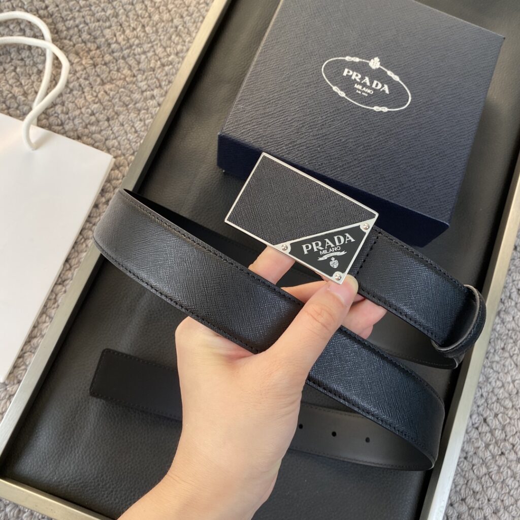 【高級品倉庫到着】Prada イタリアンビジネスベルト「全長約 100cm」