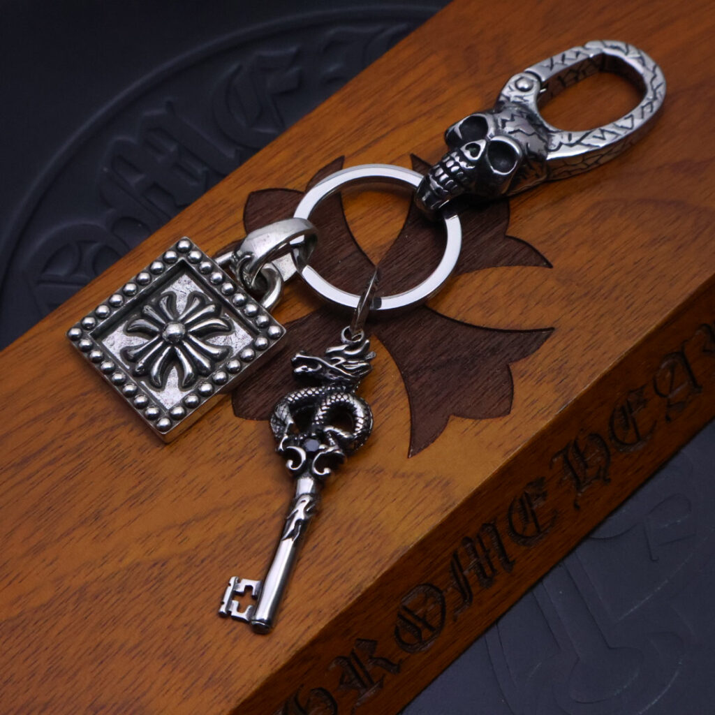 クロムハーツ「Chrome Hearts」キーホルダー＆バッグチャーム - トレンドシンボル