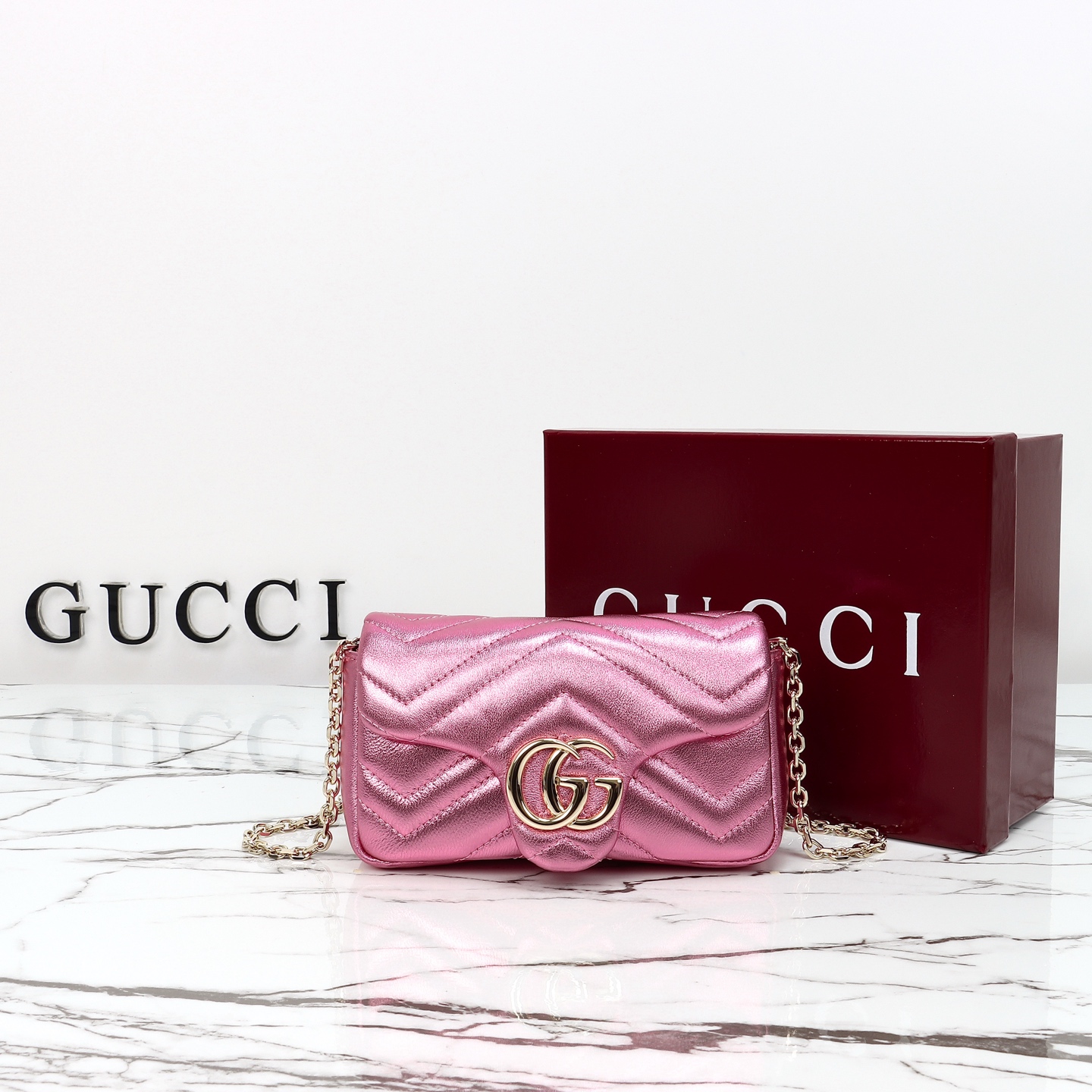 グッチ〔GGマーモント〕ミニ ショルダーバッグ「GG Marmont Bag」