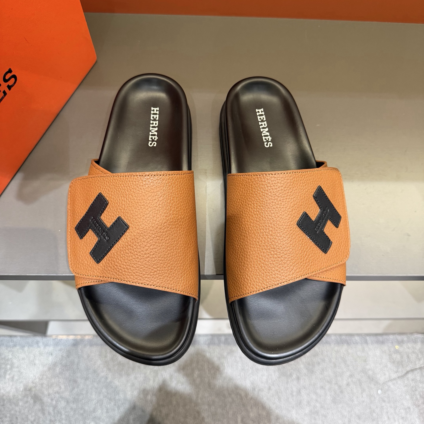 エルメス Hermès サマーモデル リラックスサンダル
