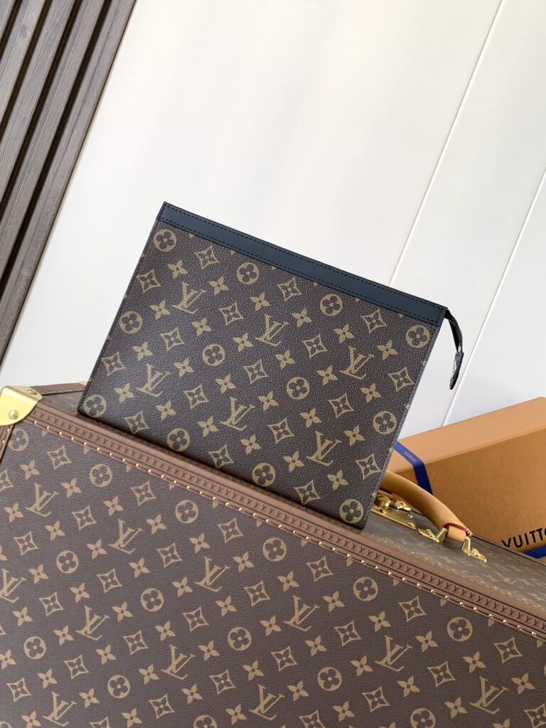 ルイ・ヴィトン「Louis Vuitton」ポシェット･ヴォワヤージュ MM