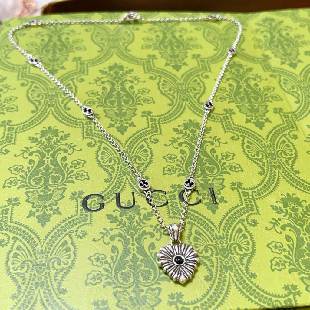 グッチ「Gucci」Anger Forest シルバーネックレス