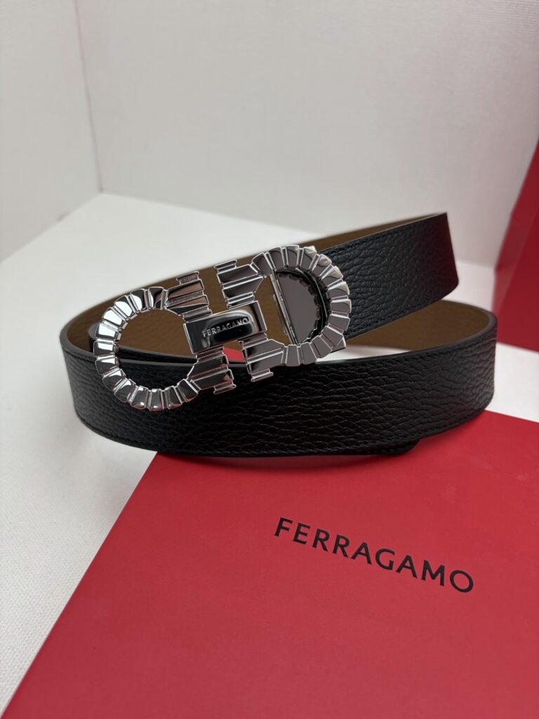 【新規倉庫入り】Salvatore Ferragamo 職人仕上げ高級ベルト「全長約 100cm」