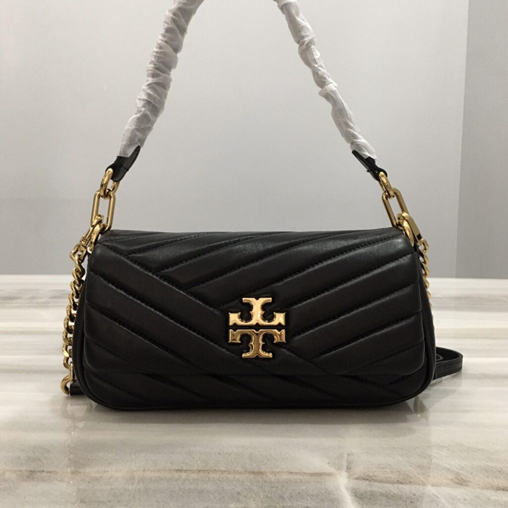 トリー バーチ「Tory Burch」 KIRA 菱目キルティング アンダーアームバッグ