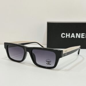 【新作到着】Chanel ハイセンスデザインサングラス「遮光レンズ搭載」