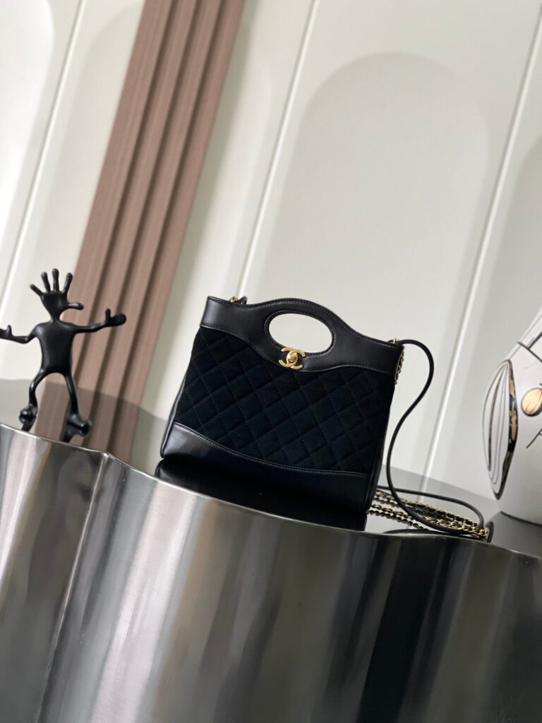 シャネル「Chanel」25BAG スモール オイルドレザー＆スエード