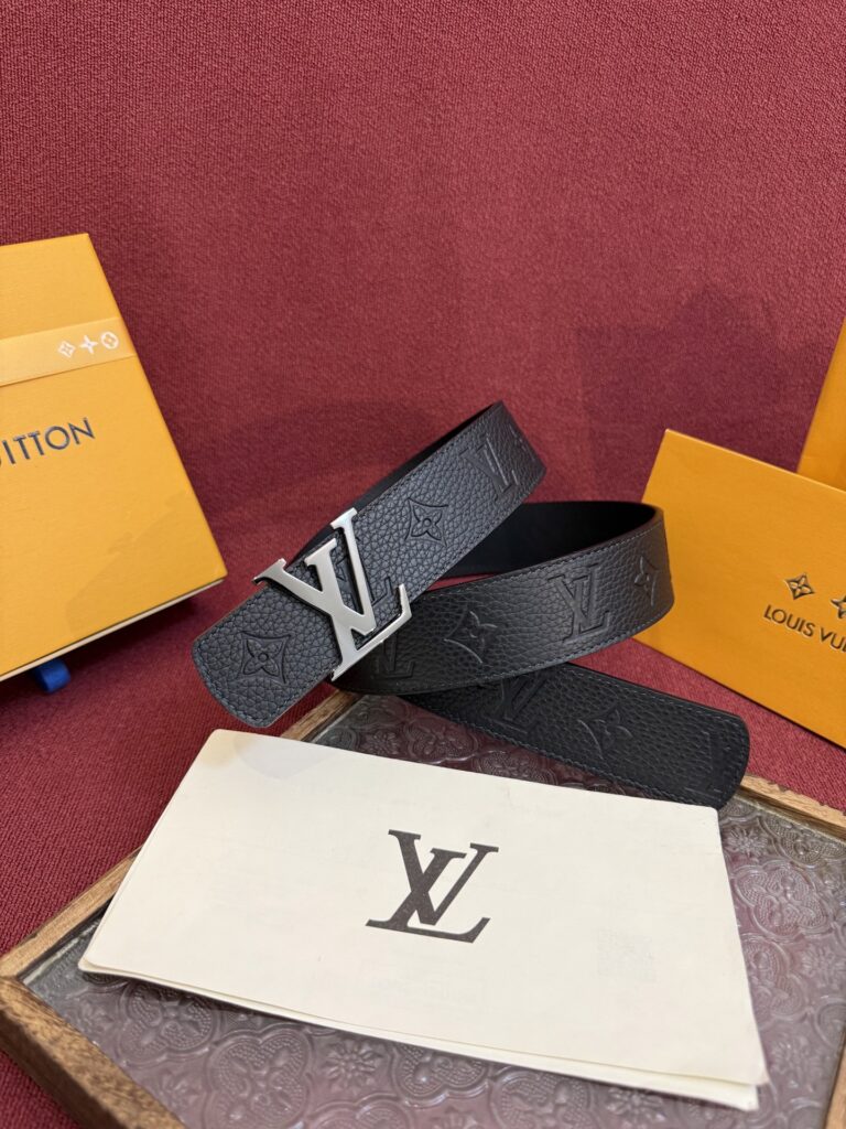 【日本未入荷】ルイヴィトン LV Dimension 両面使いベルト 40mm（全長約 100cm）